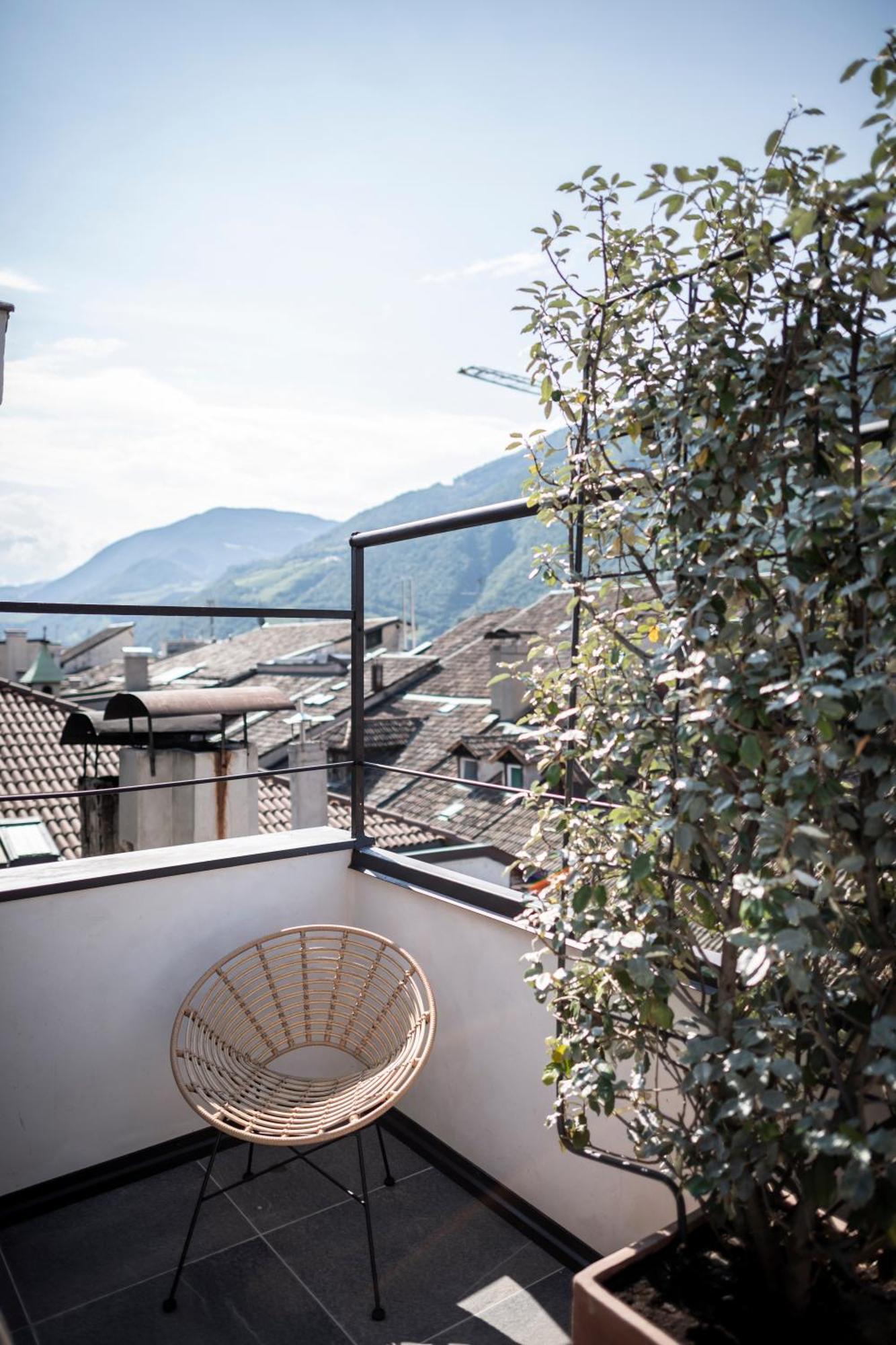 Hotel Goldenstern Townhouse Bolzano Esterno foto